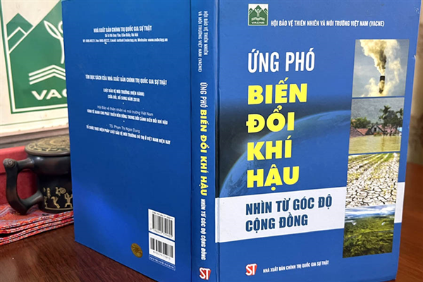Sách của VACNE: Ứng phó biến đổi khí hậu nhìn từ góc độ cộng đồng