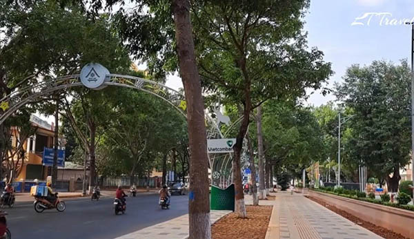 Video: Buôn Ma Thuột Đô thị Xanh, Sạch Bậc Nhất Việt Nam Đẹp và Bản Sắc