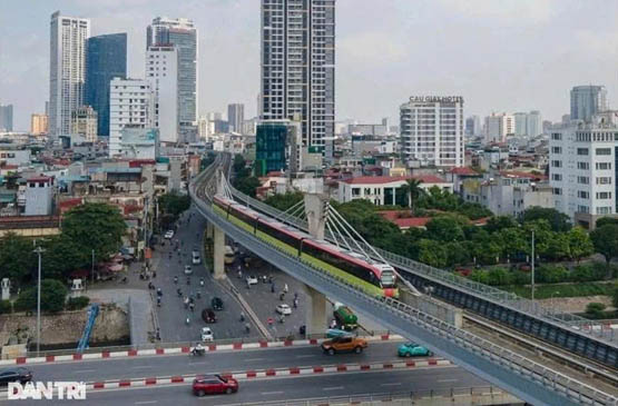 6.4 million passengers use Hanoi metro route in first year