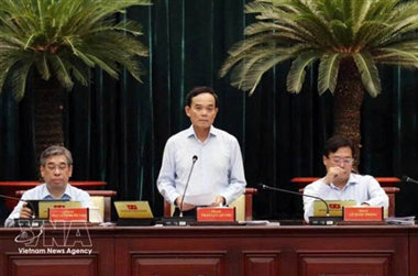 HCM City considers free bus travel to cut congestion