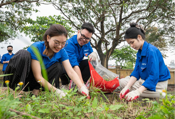 Hàng nghìn người hưởng ứng “Hành động Xanh - Chọn tương lai Xanh”