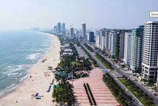 Danang hotel fined for environmental, food safety violations